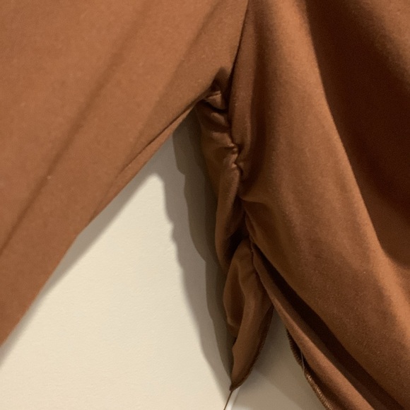 Unique top - Picture 3 of 7